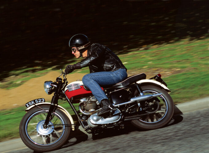 1959 Triumph TR6 Trophy